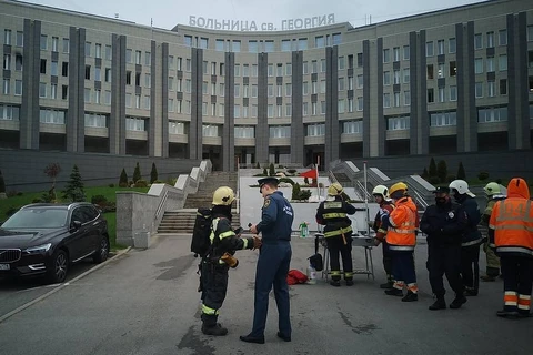 Vụ cháy ở bệnh viện Saint George ở St. Petersburg khiến 5 người thiệt mạng. (Nguồn: internewscast)