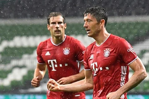 Lewandowski ghi bàn thắng duy nhất giúp Bayern vô địch sớm 2 vòng đấu.