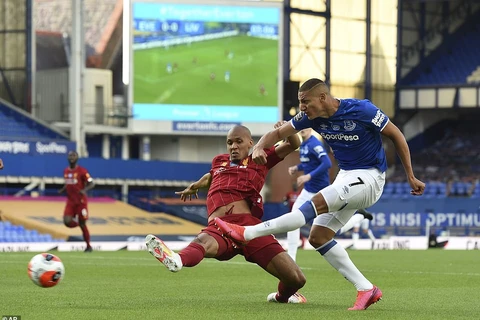 Kết quả: Liverpool 'bất lực' trước Everton, Chelsea thắng ngược