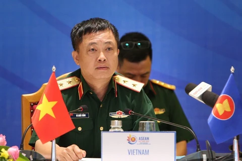 Trung tướng Vũ Chiến Thắng, Cục trưởng Cục Đối ngoại, Bộ Quốc phòng Việt Nam, Trưởng ARF - DOD Việt Nam chủ trì đối thoại. (Ảnh: Dương Giang/TTXVN)