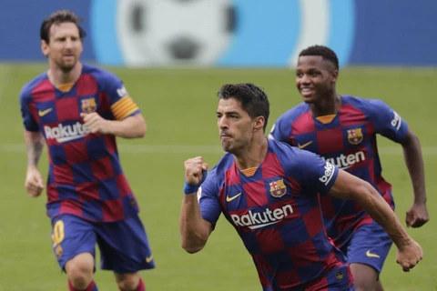 ​Thắng đậm Villarreal, Barcelona nuôi hy vọng mong manh trước Real