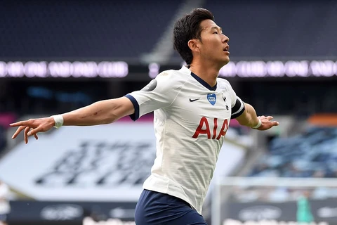 Son Heung-min giúp Tottenham giành chiến thắng.