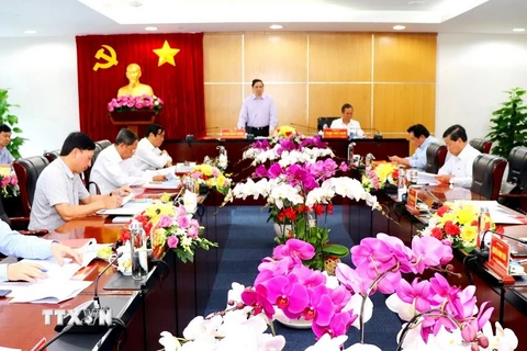 Đồng chí Phạm Minh Chính phát biểu tại buổi làm việc với Ban Thường vụ Tỉnh ủy Bình Dương. (Ảnh: TTXVN)