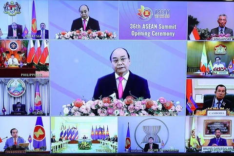 Thủ tướng Nguyễn Xuân Phúc, Chủ tịch ASEAN 2020 phát biểu khai mạc Hội nghị Cấp cao ASEAN lần thứ 36. (Ảnh: Thống Nhất/TTXVN)