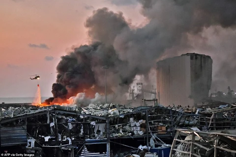 [Photo] Hiện trường tan hoang sau vụ nổ kinh hoàng ở Beirut