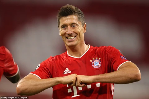 Cận cảnh Lewandowski tỏa sáng giúp Bayern thẳng tiến vào tứ kết