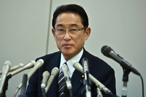 Cựu Ngoại trưởng Nhật Bản Fumio Kishida thông báo ý định ra tranh cử trong cuộc bầu cử Chủ tịch LDP. (Ảnh: AFP/TTXVN)