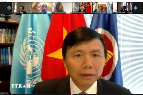 Đại sứ Đặng Đình Quý, Trưởng Phái đoàn đại diện thường trực Việt Nam tại Liên hợp quốc phát biểu tại buổi lễ kỷ niệm. (Ảnh: Hữu Thanh/TTXVN)