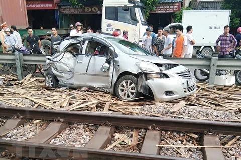 Hiện trường một vụ tai nạn đường sắt nghiêm trọng. (Ảnh: TTXVN)