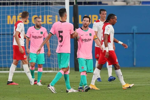 Messi lập cú đúp, Barca của Koeman thắng trận thứ 2 liên tiếp
