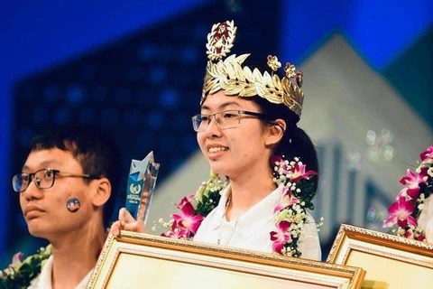 Nữ sinh Ninh Bình chia sẻ cảm xúc khi vô địch Đường lên Đỉnh Olympia