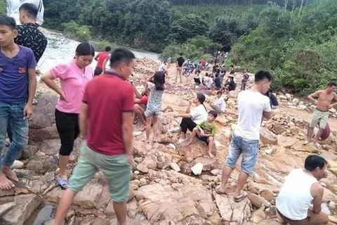 Quảng Ninh: Tìm thấy thi thể hai vợ chồng bị nước cuốn trôi