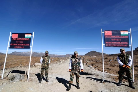 Ấn Độ, Trung Quốc nhất trí không điều thêm quân đến biên giới