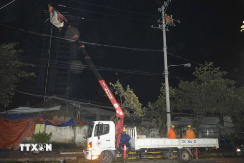Điện lực Bình Định khắc phục xong sự cố lưới điện sau bão số 9