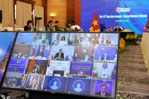 Quang cảnh hội nghị tại điểm cầu các nước ASEAN và Hà Nội. (Ảnh: Phan Tuấn Anh/TTXVN)