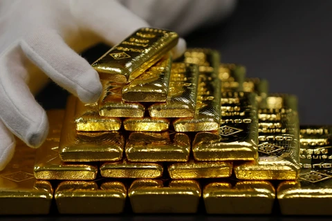 Giá vàng tại thị trường châu Á đi lên trong phiên giao dịch đầu tuần