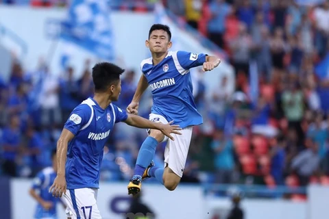 Bầu 'Hùng' tiếp tục nuôi đội bóng Than Quảng Ninh thi đấu ở V-League