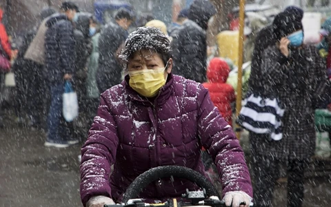 Trung Quốc nối lại cảnh báo màu cam về đợt không khí lạnh mạnh