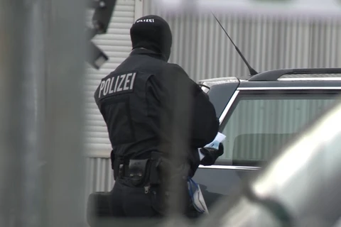 Đức bắt giữ 3 nghi can tài trợ cho khủng bố và hỗ trợ mạng lưới HTS