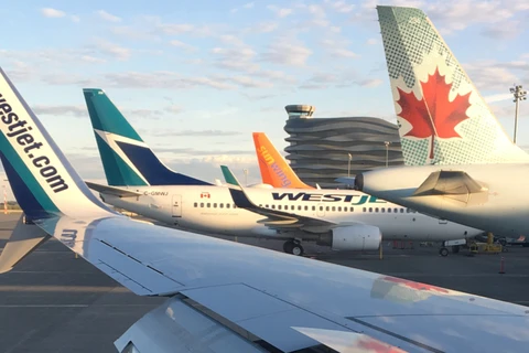 Mexico kêu gọi Canada dỡ bỏ hạn chế với các hãng hàng không