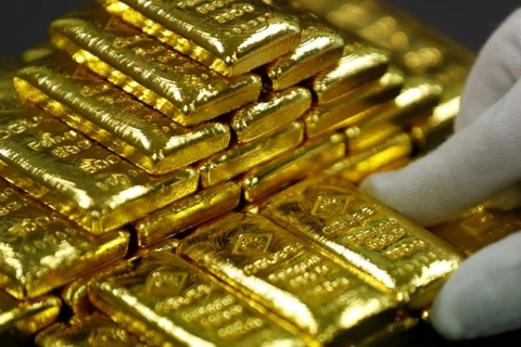 Giá vàng thế giới phiên 16/2 chạm mức thấp nhất trong hơn một tuần