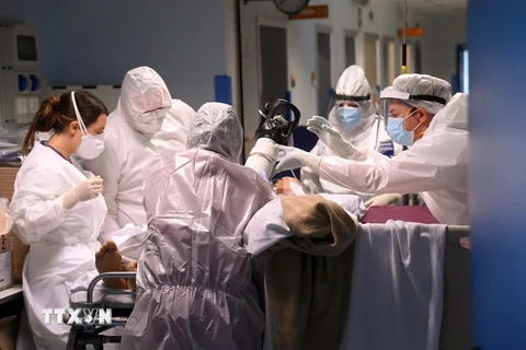 Chuyên gia cảnh báo nguy cơ dịch bệnh gia tăng trở lại tại Italy