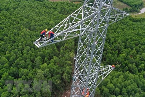 Gỡ vướng giải phóng mặt bằng công trình đường dây 500 kV mạch 3