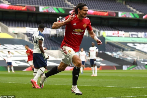 Cavani ghi bàn giúp Manchester United chiến thắng. (Nguồn: Getty Images)