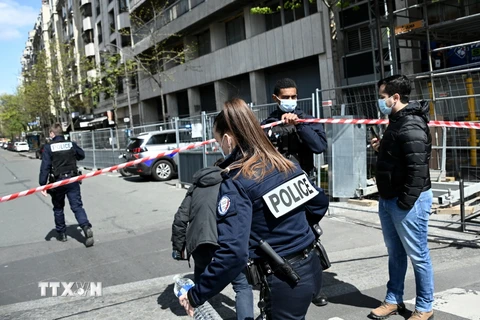 Pháp: Nổ súng bên ngoài bệnh viện ở Paris, 1 người thiệt mạng