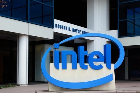 Intel bảo toàn vị trí dẫn đầu trên thị trường bán dẫn thế giới