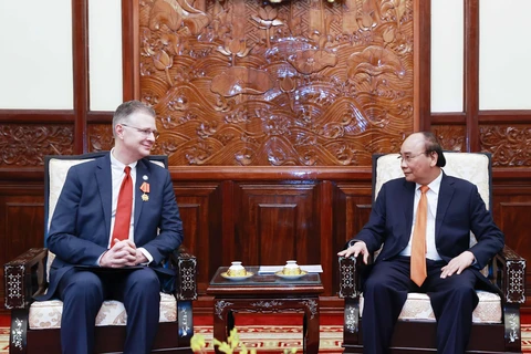 Chủ tịch nước Nguyễn Xuân Phúc tiếp Đại sứ Hoa Kỳ Daniel Kritenbrink. (Ảnh: Thống Nhất/TTXVN)