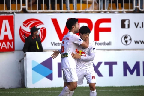 [Video] Lương Xuân Trương lập siêu phẩm vào lưới Hà Nội FC
