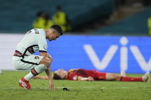 Ronaldo và đồng đội dừng bước ở EURO 2020. (Nguồn: AFP/Getty Images)