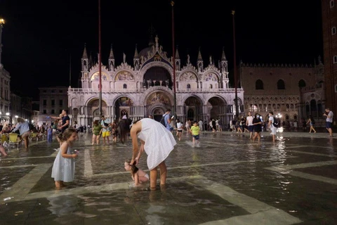 Italy: Ngập lụt do nước dâng cao bất thường tại thành phố Venice 