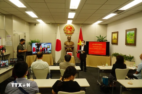 Tổng Lãnh sự quán Việt Nam tại Fukuoka phát động ủng hộ Quỹ vaccine