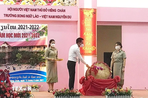 Trường song ngữ Lào-Việt Nam Nguyễn Du khai giảng năm học 2021-2022