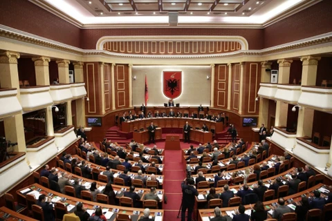 Albania có chính phủ mới lần đầu tiên đa số thành viên là nữ