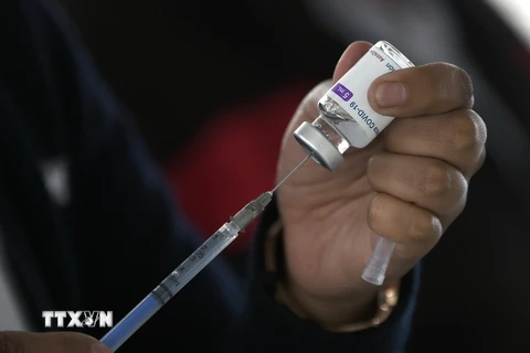 Các nước đang phát triển kêu gọi chấm dứt tích trữ vaccine