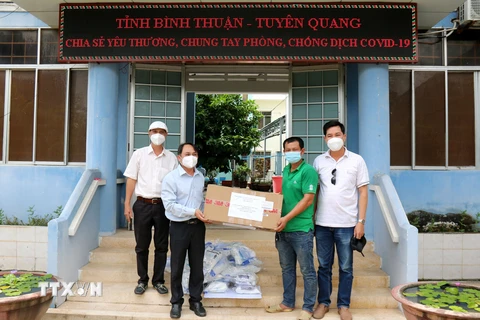 Tuyên Quang hỗ trợ vật tư y tế phòng, chống dịch cho Bình Thuận