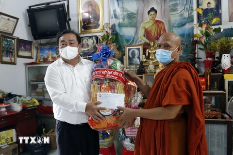 Người Khmer Cà Mau tổ chức lễ Sene Dolta gọn nhẹ để phòng dịch
