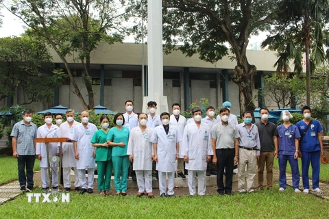 Y bác sỹ TP Hồ Chí Minh lên đường hỗ trợ các địa phương chống dịch