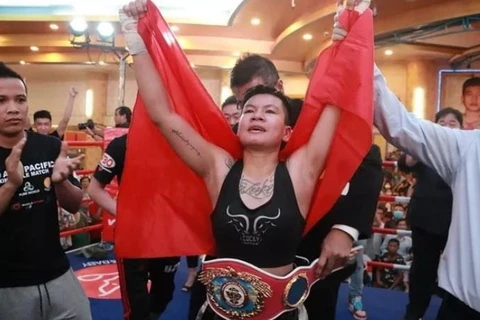 Võ sỹ Nguyễn Thị Thu Nhi giành chức vô địch quyền Anh WBO
