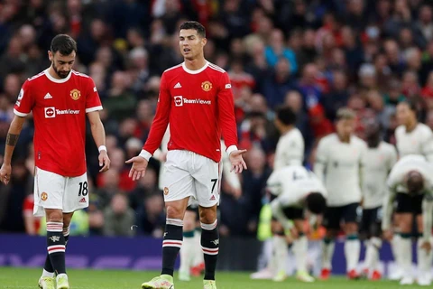 Manchester United thảm bại ngay trên sân nhà. (Nguồn: Getty Images)