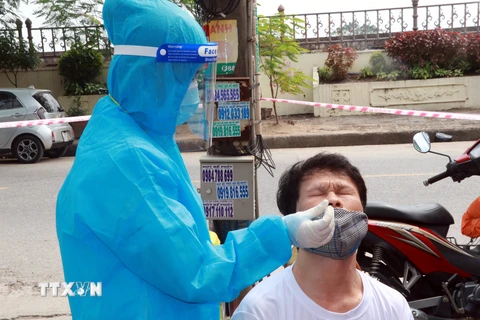 Thành phố Nam Định áp dụng biện pháp cấp bách ngăn dịch lây lan