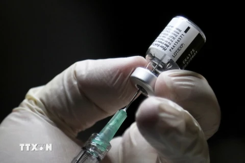Hiệu quả bảo vệ của vaccine Pfizer ở thiếu niên kéo dài nhiều tháng 