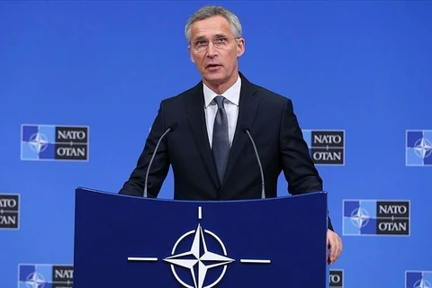 NATO tìm kiếm đối thoại 'có ý nghĩa' với Nga để giải quyết căng thẳng
