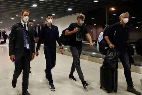 [Video] Toàn cảnh vụ tay vợt Djokovic bị trục xuất khỏi Australia