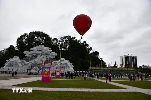 Tuyên Quang: Khẩn trương chuẩn bị cho lễ hội khinh khí cầu quốc tế