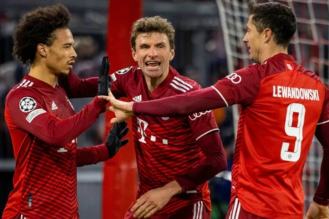 Bayern hiên ngang vào tứ kết bằng chiến thắng 'hủy diệt' 7-1