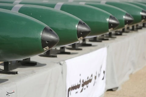 Quân đội Iran ra mắt tàu ngầm thông minh không người lái